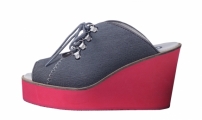 Peep-toe Wedge